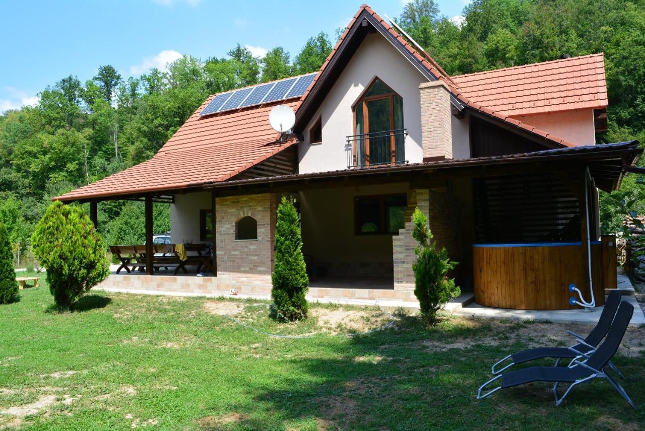 Cabana Din Padure Finis Exterior foto